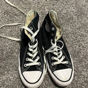 Converse Size: Womens 7